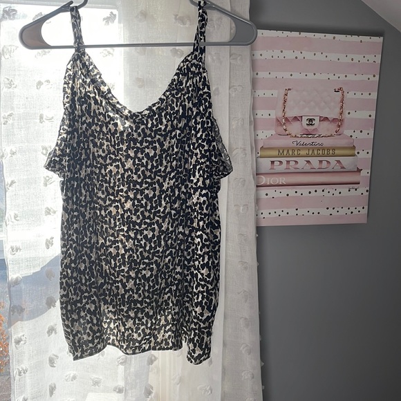 Old Navy Tops - New without tags Women’s dressy tank